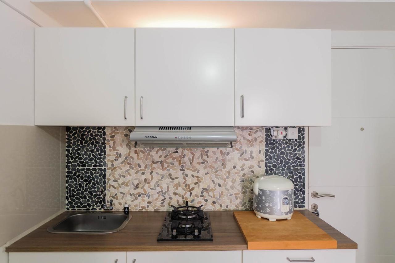 Apartemen Price 3br At Bassura Cipinang By Travelio